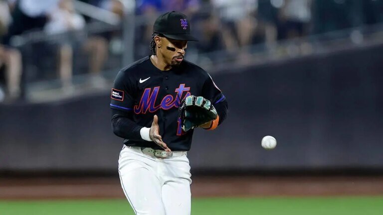 Mets make six errors in loss to Cubs, match futility of 1962 squad